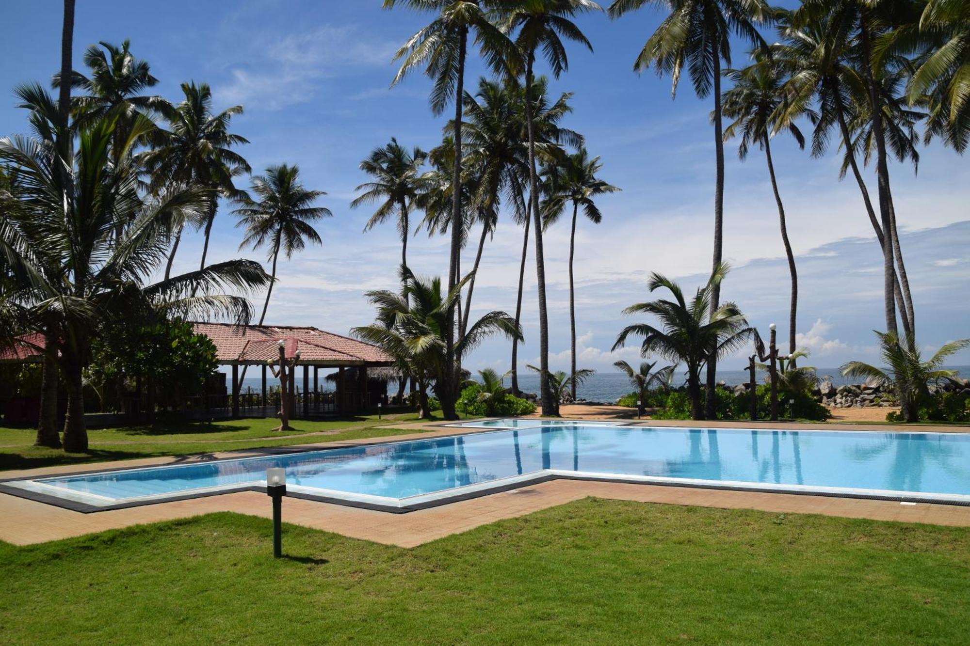 Sanmali Beach Hotel Marawila Bagian luar foto