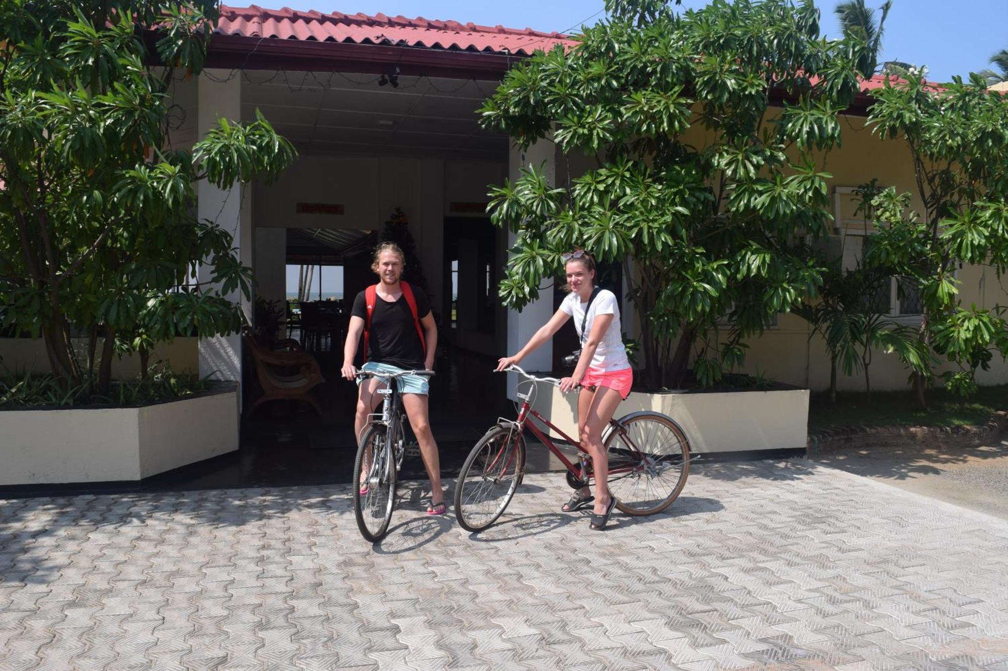 Sanmali Beach Hotel Marawila Bagian luar foto