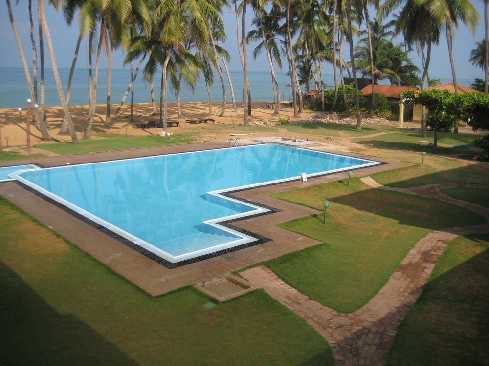 Sanmali Beach Hotel Marawila Bagian luar foto