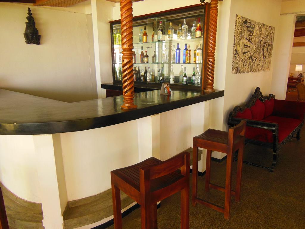 Sanmali Beach Hotel Marawila Bagian luar foto